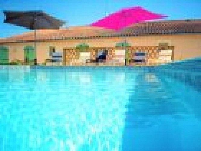 Les-noisetiers---piscine