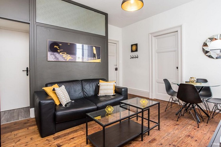 Agen-Scaliger-Grande-Horloge-01-destination-tourisme