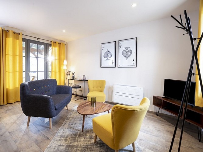 Sejour-clos-castel-villa-T2-bis-2