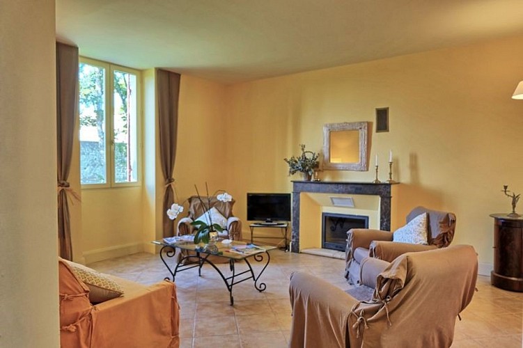 Chateau-de-Poudenas-Gite-Olive-04