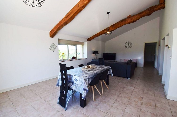 HLOAQU047V50D2VG_MONTAGNACSURAUVIGNON_LGC249_grande06