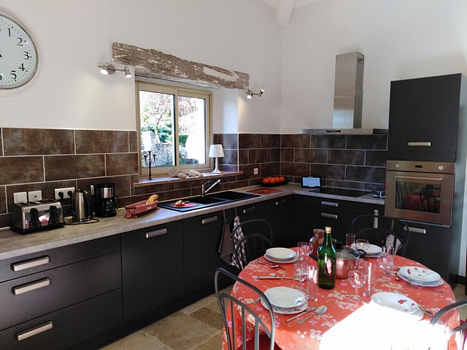 HLOAQU047V50DV6C_THEZAC_03