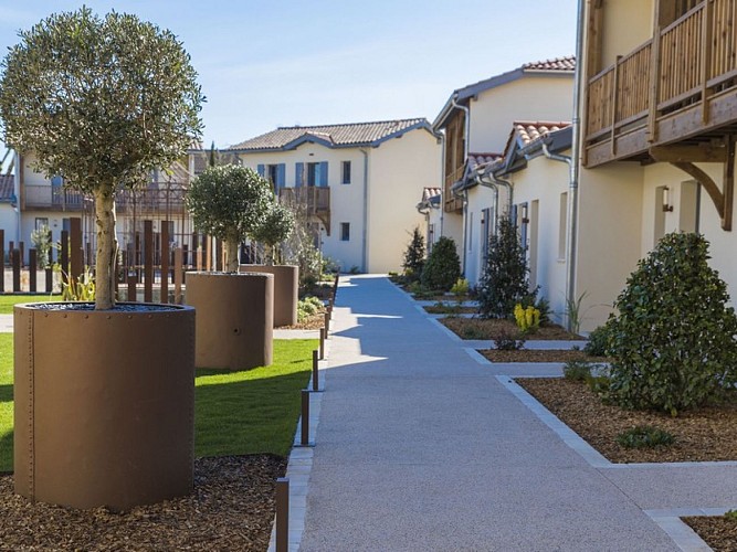 Clos-castel-exterieur-villas