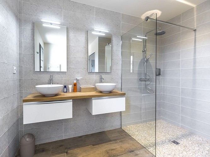 Clos-castel-villa-T4-douche