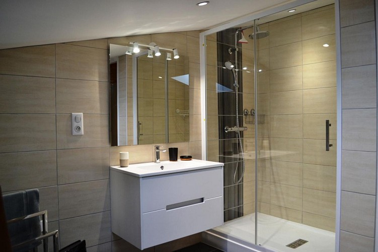 HLOAQU047V50EP3A_4850_photo3