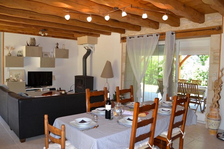 HLOAQU047V50EQDG_Saint-Front_Les Claux Haut_intérieur2