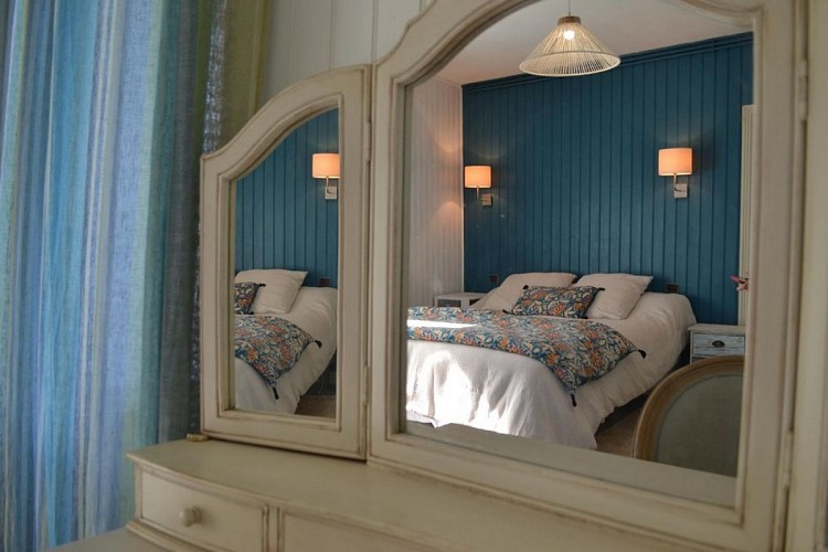L'Hoste_03
