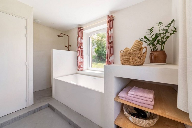 1bb39497-c27b-461b-831a-91ce1d673b44