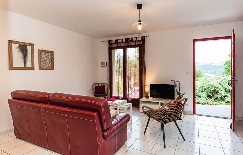 HLOAQU047V50HKWE_LGC272_SAINTHILAIREDELUSIGNAN_grande04