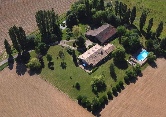 102814787_734942327315704_8741259934949179392_n