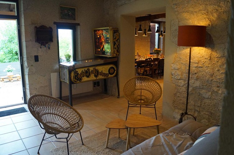 HLOAQU047V50IL56_photo7