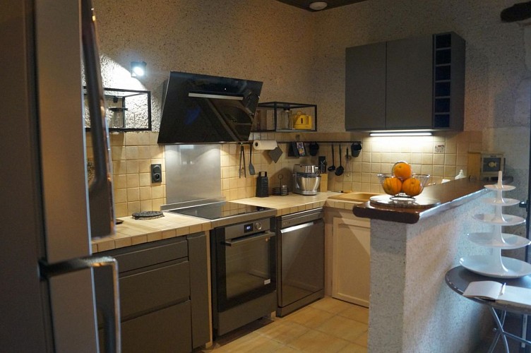 HLOAQU047V50IL56_photo9