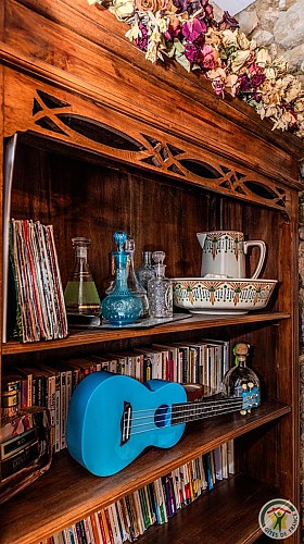 lauzun-gite un petit chateau-bibliotheque