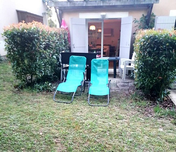 f33dabd7-81d3-45c5-a142-630bc9025ae0