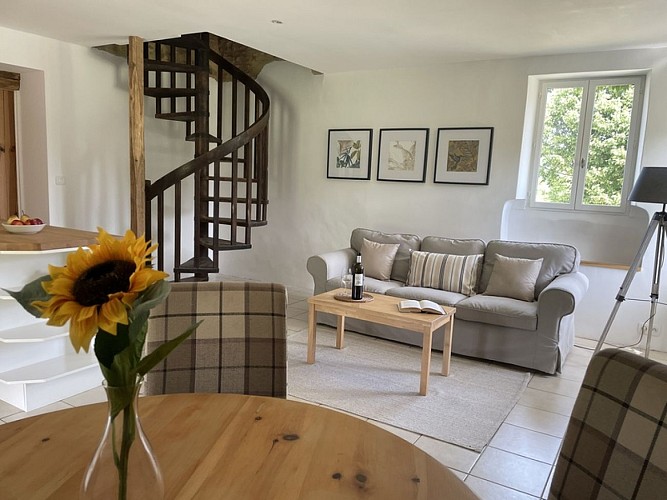 HLOAQU047V50J1IY_Cuzorn_O'Connor_Gîte Delphine_intérieur