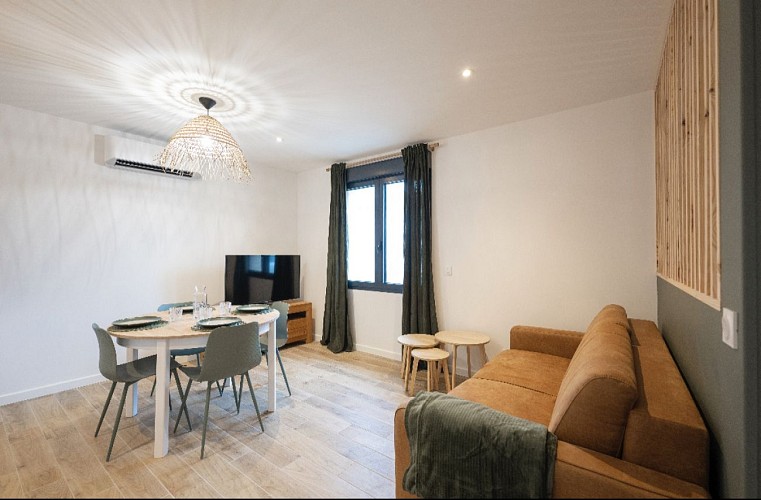 HLOAQU047V50J1M9_Casteljaloux_5700_photo4