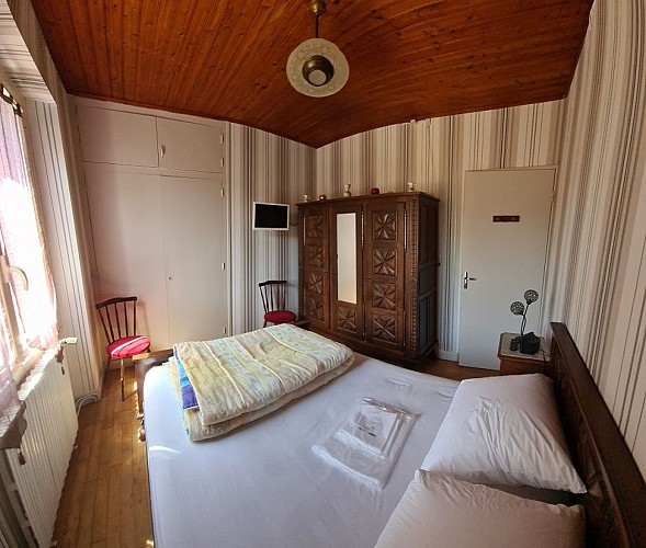 HLOAQU047V50J614_Montayral_Maison des Index_chambre1