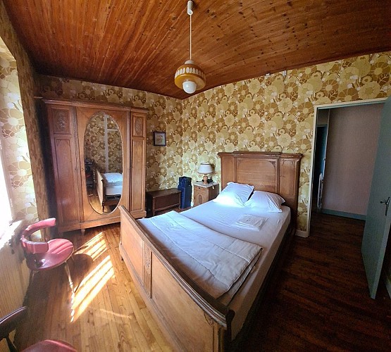 HLOAQU047V50J614_Montayral_Maison des Index_chambre3