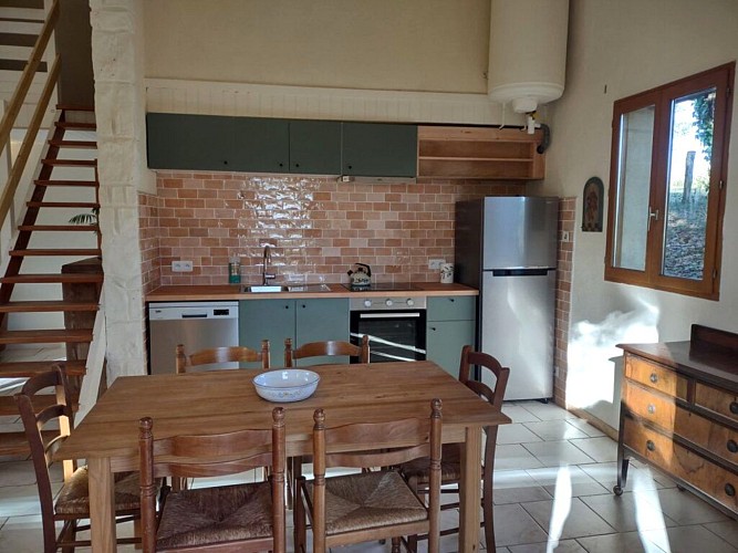 HLOAQU047V50JAKQ_espace repas.jpg