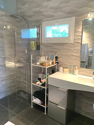 a118dc5b-99d3-45a2-9e0a-65073d882bdc