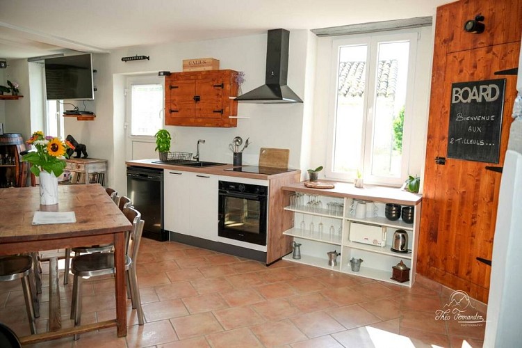 a6796686-8377-46b0-8c21-017cdb56777b