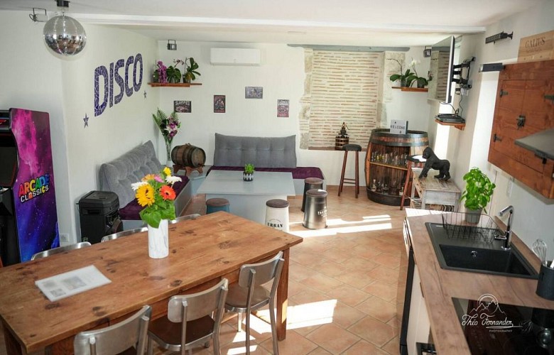 2bc4e5a6-a964-4f5c-ab72-cfa3c07a6e95