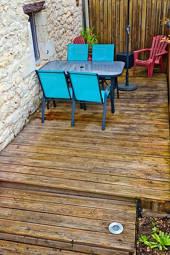 gite les 2 fours - terrasse (2) (681x1024)