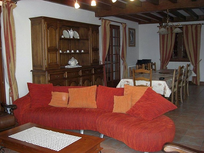 Location Lerissa - 04 - Autre vue salon - Caro