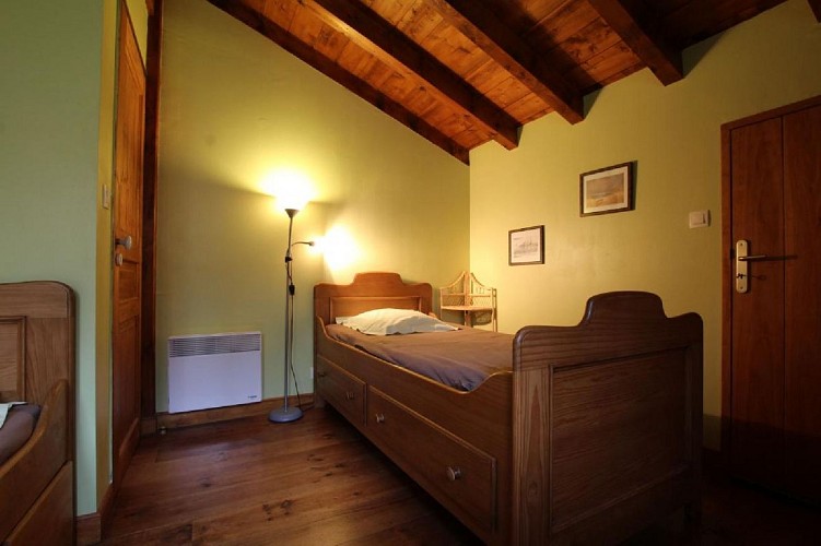 Maison Anchordoquy chambre deux lits - Bidarray