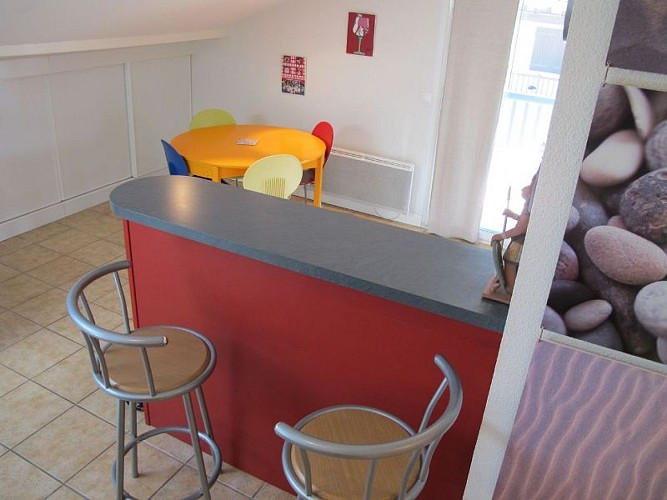 COIN REPAS DANS SEJOUR