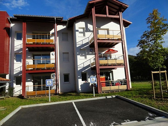 Location Charlet Evelyne - 01 - Vue résidence - St Jean Pied de Port