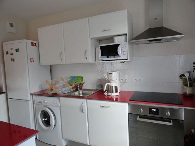 Location Charlet Evelyne - 03 - Cuisine - St Jean Pied de Port