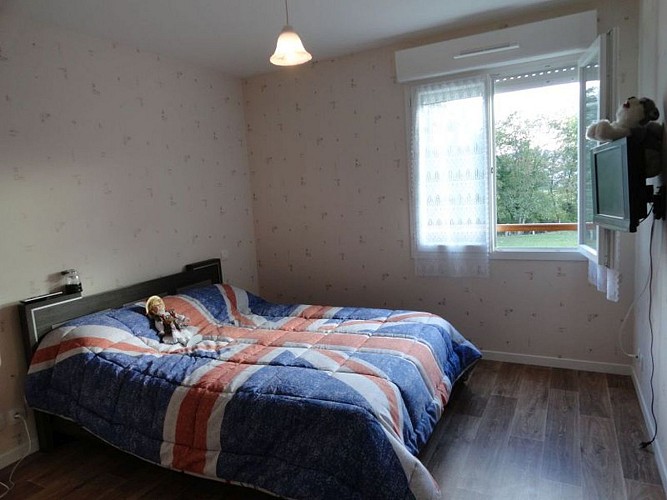 Location Charlet Evelyne - 08 - Chambre lit double angleterre - St Jean Pied de Port