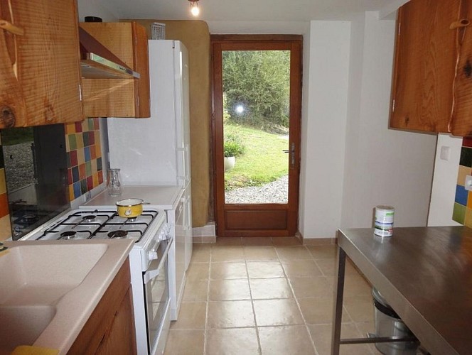 Gite-Louit---porte-Cuisine-2