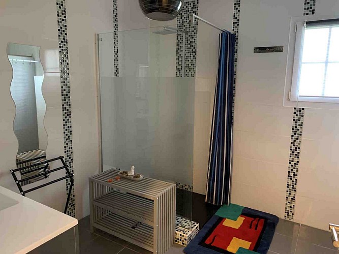 Urruty - Salle d'eau