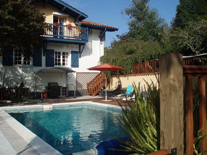 picon_piscine3_meublé_urrugne