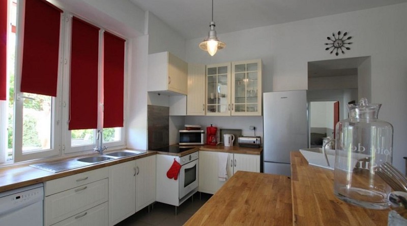 appartement-gallet-chateau-de-meharin-cuisine-meharin