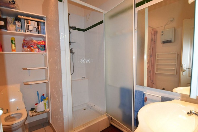 Location Berterreix - Salle de douche - Jaxu