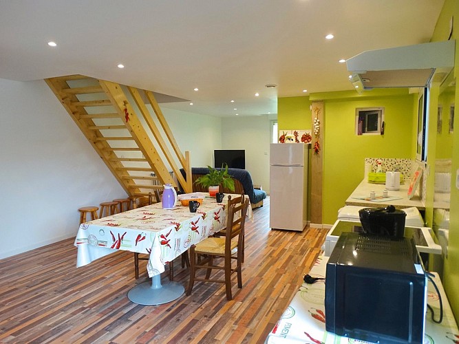 salle à manger gite Mendiburia Arraute Charritte