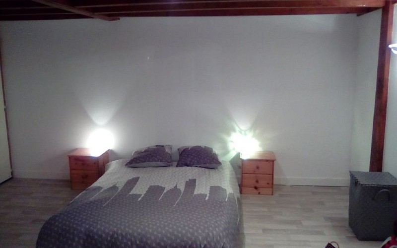 DARRICAU-1440chambre-lit1-2