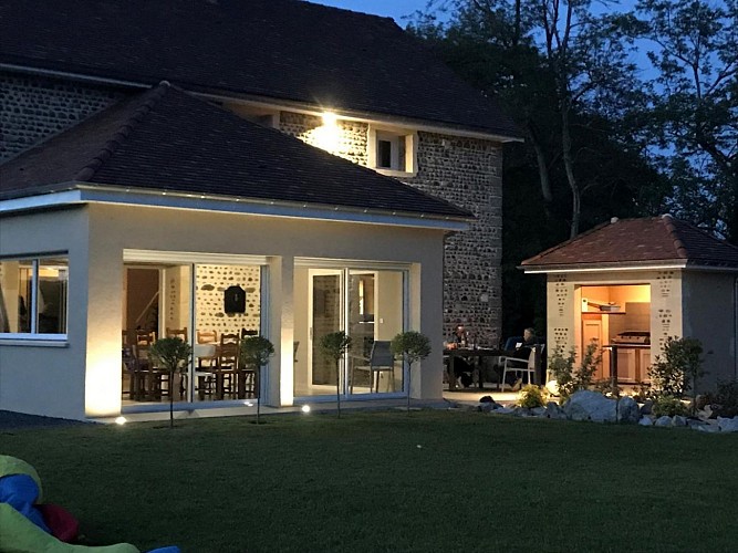 mazerolles-gite-du-luy-vue de nuit G121206 crédit GDF