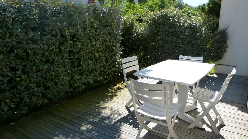 agenceduSocoa_200_terrasse2_meubl_urr