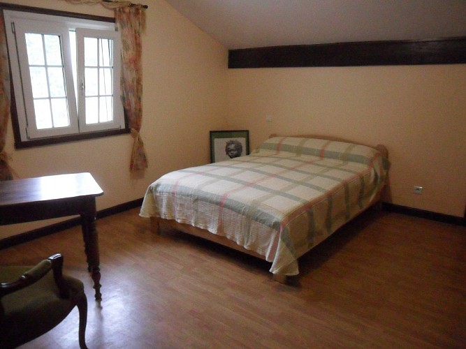 chambre-lit-double-carreaux-mortalena-marie-2