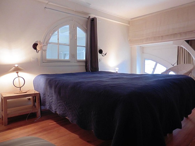 Residence-le-golf-Juen-Saint-Jean-de-Luz-chambre-etage