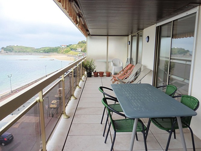 Residence-Maitagarria-Juen-Saint-Jean-de-Luz-terrasse-2