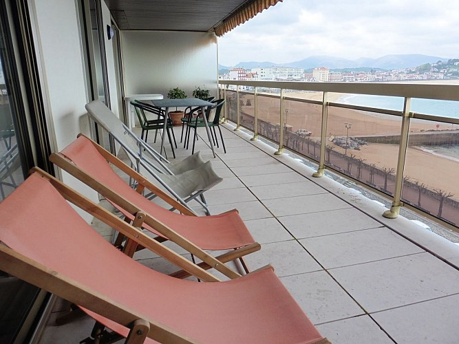 Residence-Maitagarria-Juen-Saint-Jean-de-Luz-terrasse-03-2