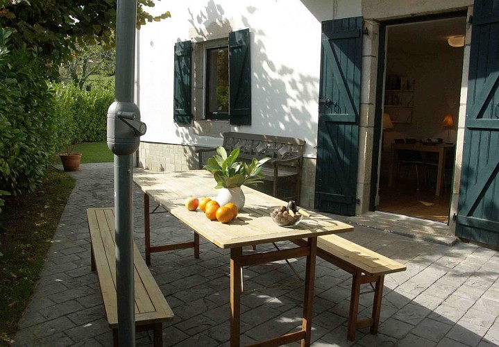 heckmann-terrasse2-larrun-meuble-urrugne