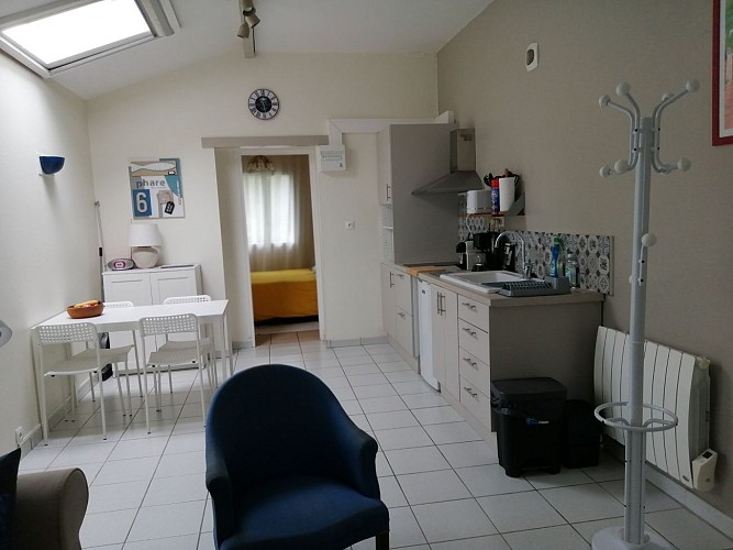 de Balanda_Séjour-coin cuisine repas