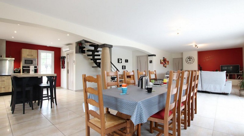 maison gelos salle a manger ahaxe