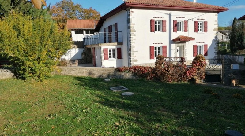 maison jaureguy exterieur beyrie